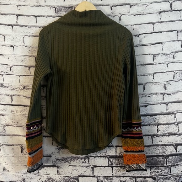 Free People Mixed-Up Cuff Sweater in Green Size Large - Picture 6 of 8